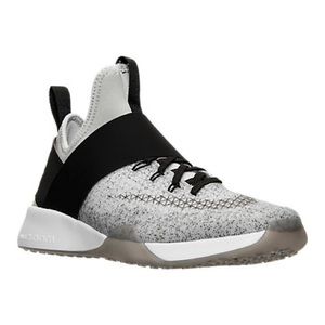 Women’s Nike Air Zoom Strong training shoe